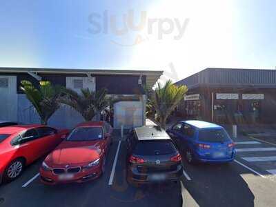 Charlie & George Cafe