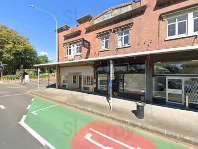 Four Seasons Cafe & Restaurant