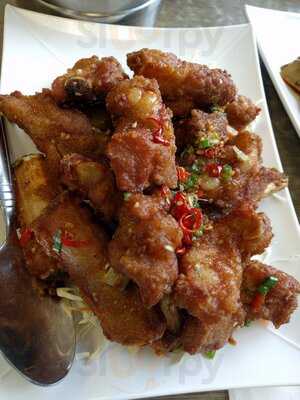 Pong Pong Cafe And Restaurant