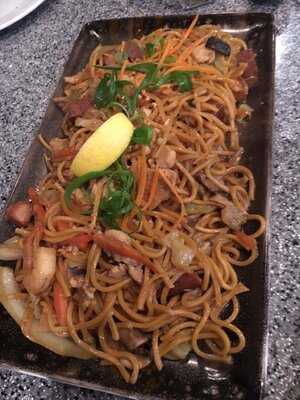 Sarap Restaurant And Grill