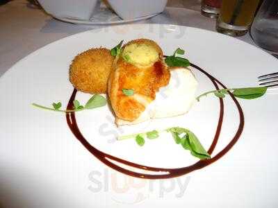 Zoe's Brasserie & Bar