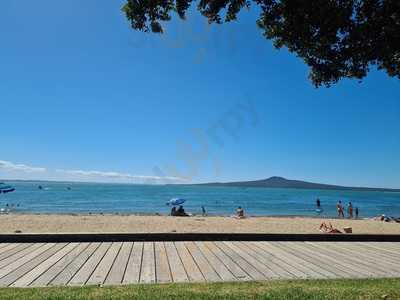 Bistango - St Heliers