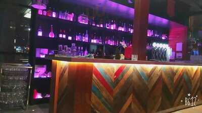 Aotea House Bar And Restaurant