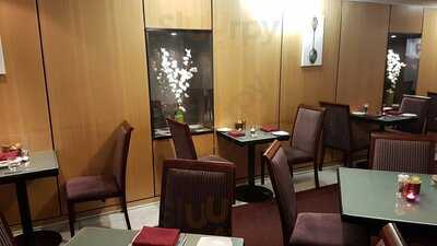 Quad Kitchen And Bar