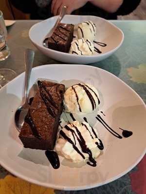 Quad Kitchen And Bar