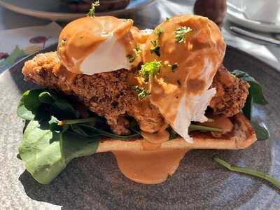 Coffee Club Broadway