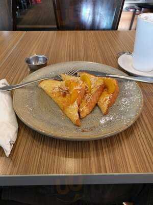 Coffee Club Broadway