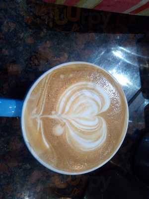 High Five Cafe & Bar