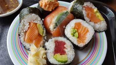 Tokyo Sushi