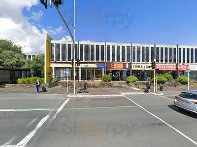 Bilbo's Takeaway Bar