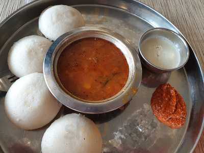 Lyallpur Sweets Botany