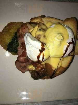 Eight Roses Cafe And Buffet