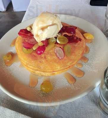 Eight Roses Cafe And Buffet