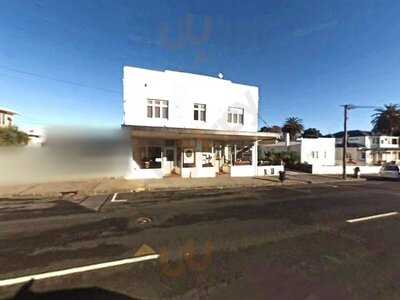 The Point Chev Beach Cafe