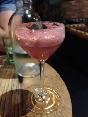 Kismet Coctail & Whiskey Bar