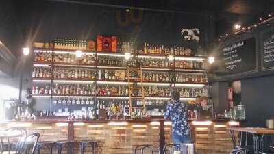 Kismet Coctail & Whiskey Bar