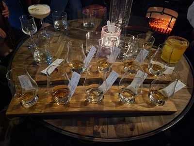 Kismet Coctail & Whiskey Bar