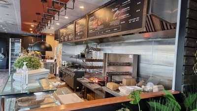 Simo's Charcoal & Grill