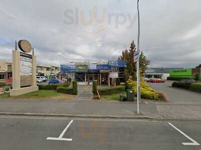 Simo's Charcoal & Grill