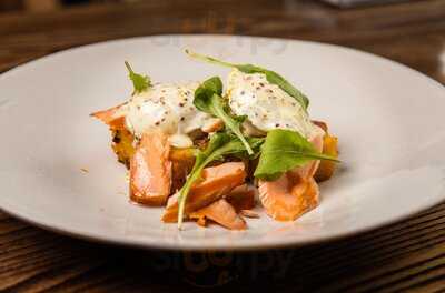 Trocadero Restaurant & Bar