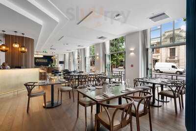 Trocadero Restaurant & Bar