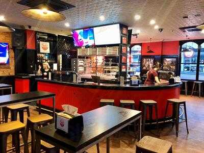 Sal's Authentic New York Pizza - Dunedin