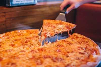 Sal's Authentic New York Pizza - Hornby