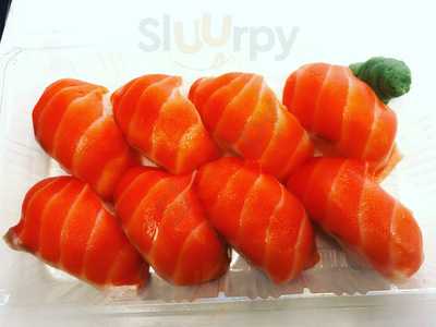 Bruce Lee Sushi & Roll