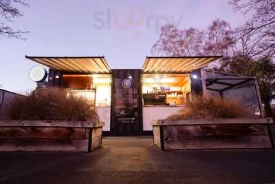 Izzy's Cafe & Coffee Bar