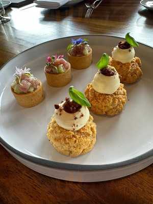 The Living Room - Park Hyatt Auckland