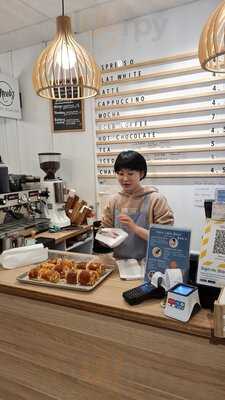 Shallow Bakery & Cafe