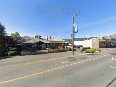 Ben & Maxxi Asian Eatery