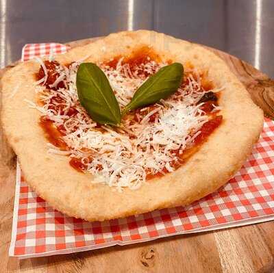 Tre Fratelli Fried Pizza