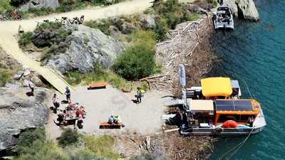 Coffee Afloat & Burger Afloat