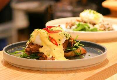 Niche Coffee + Eatery