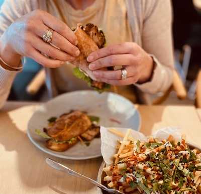 Niche Coffee + Eatery