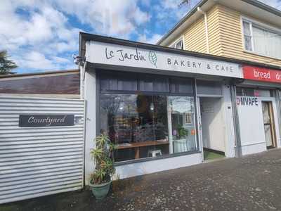 Le Jardin Bakery & Cafe