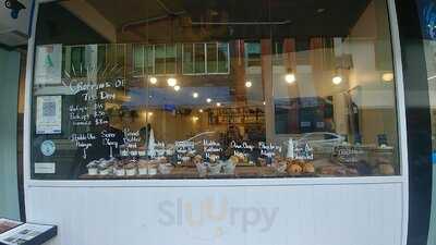 Luna Cafe And Eatery