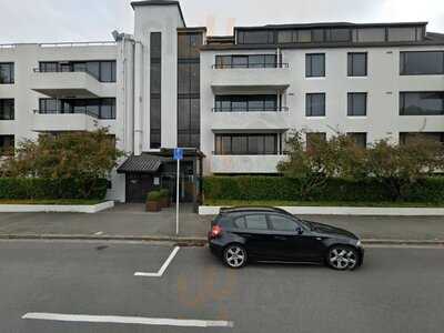 The Montreal Bar And Restaurant