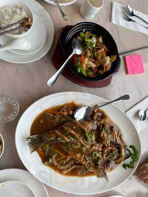 Lakeview Seafood Restaurant