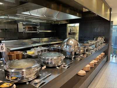 Thirteen50 Bistro & Bar