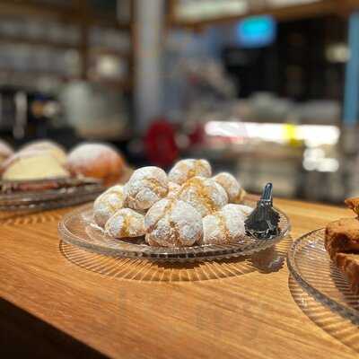 Astoria Espresso & Wine Bar