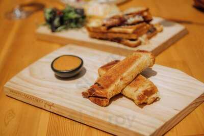 Whitestone Cheese Bar - Wynyard