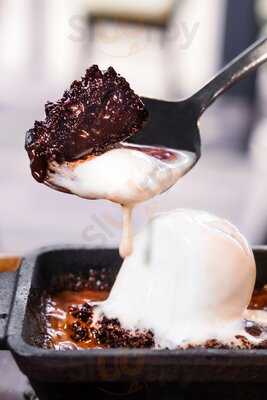 Propeller Restaurant & Bar