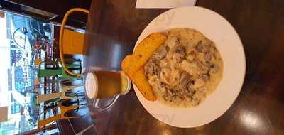 Super Casual Bar & Eatery