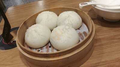 Bao And Noodle