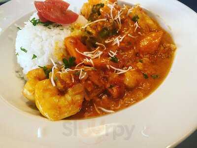 Squeeze Cafe Bar & Restaurant