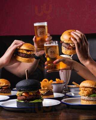25 Degrees Burger Bar