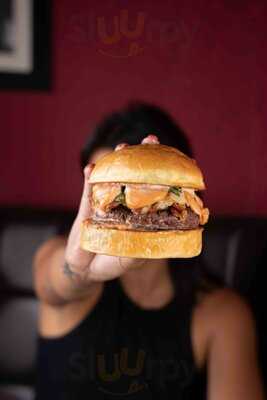 25 Degrees Burger Bar