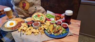 Eddyline Brewery: Taproom & Taqueria